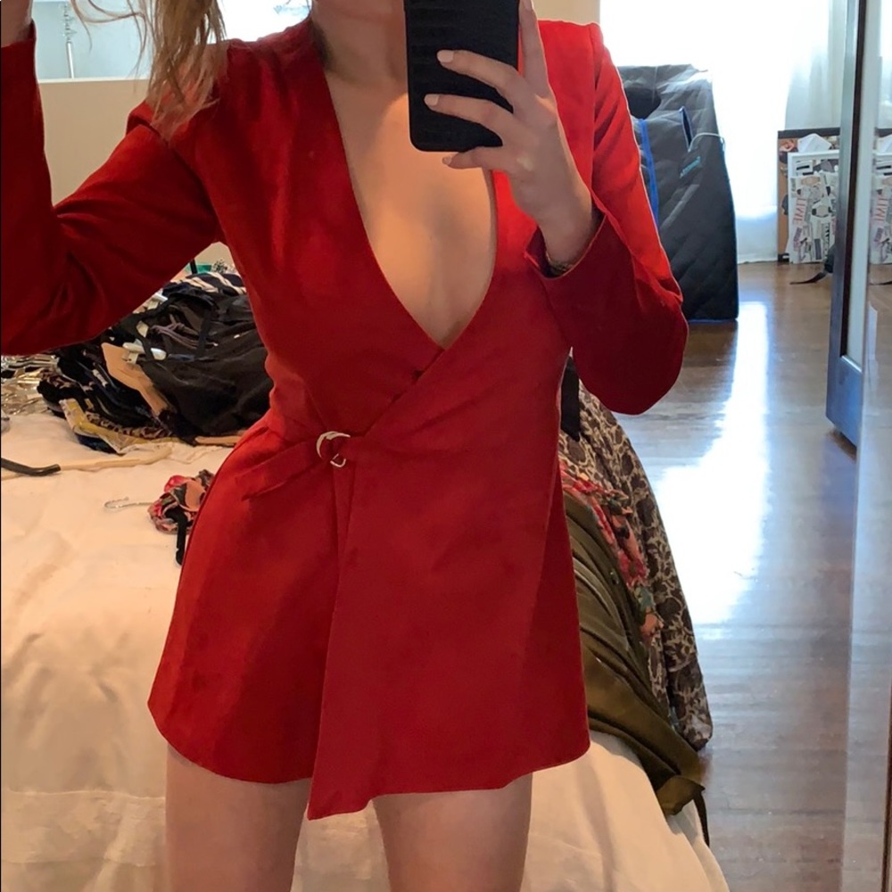 Red hot romper 🔥🔥🔥